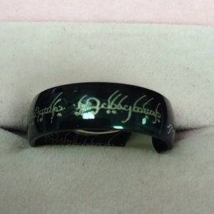 Lord of the Rings black Elvin Ring Sz7